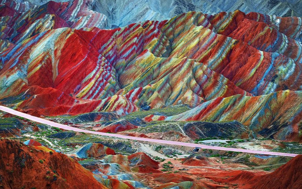 Una imagen puede mentir más que mil palabras: el Zhangye (China)