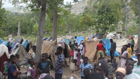 Campamento de desplazados en Fond Jannette